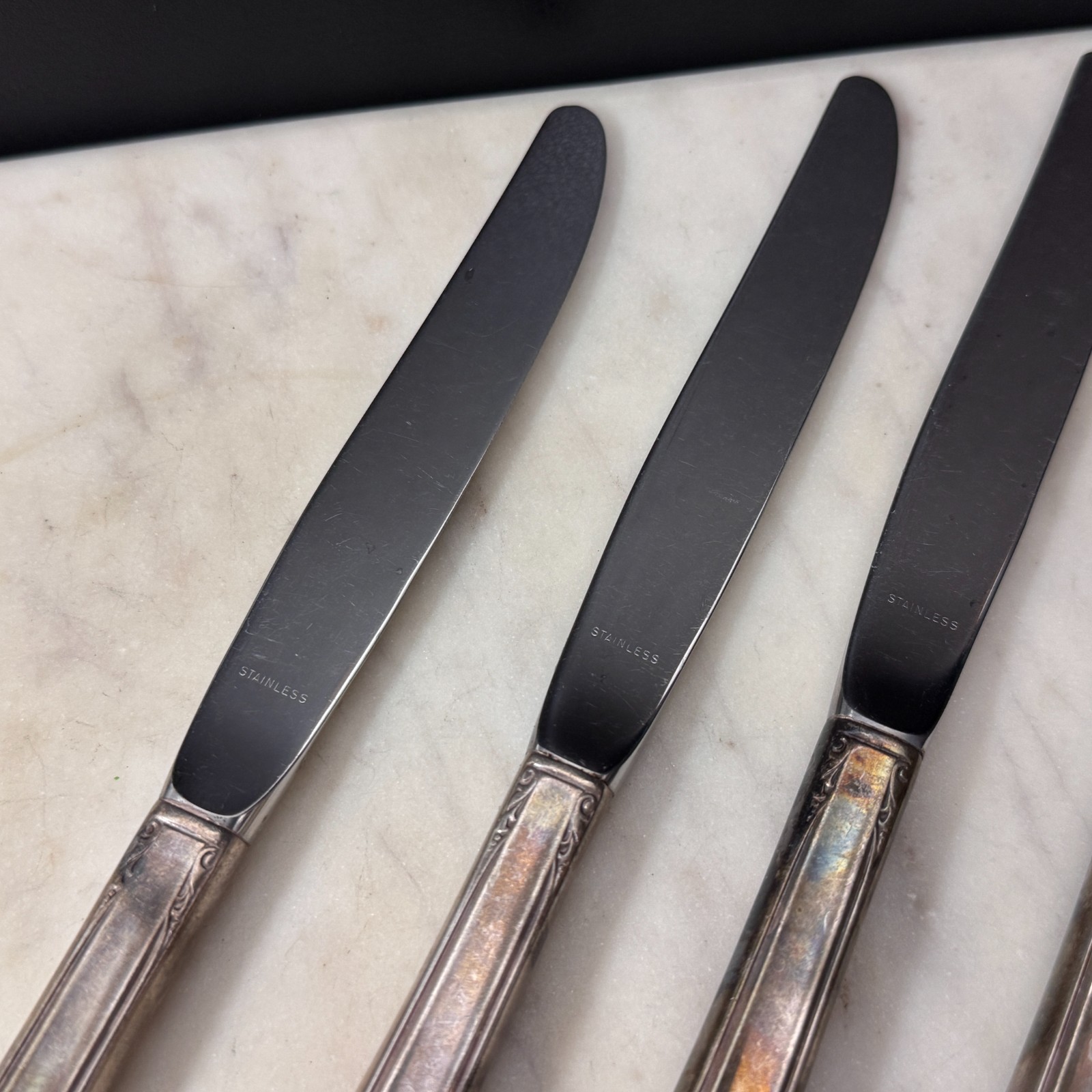 May Queen Stainless Dinner Knife Silverplate Handle International Silver 5pc Set