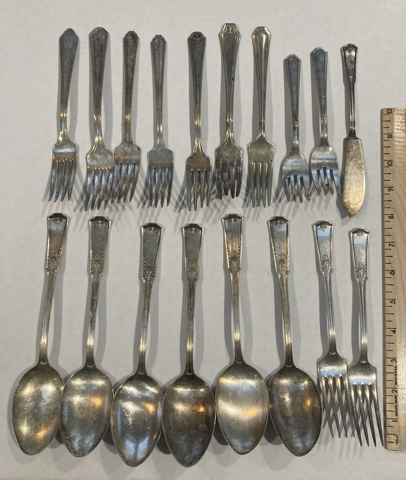 Mixed Lot 18 Antique Vintage Silverplate Flatware Spoons Forks for Use Crafts