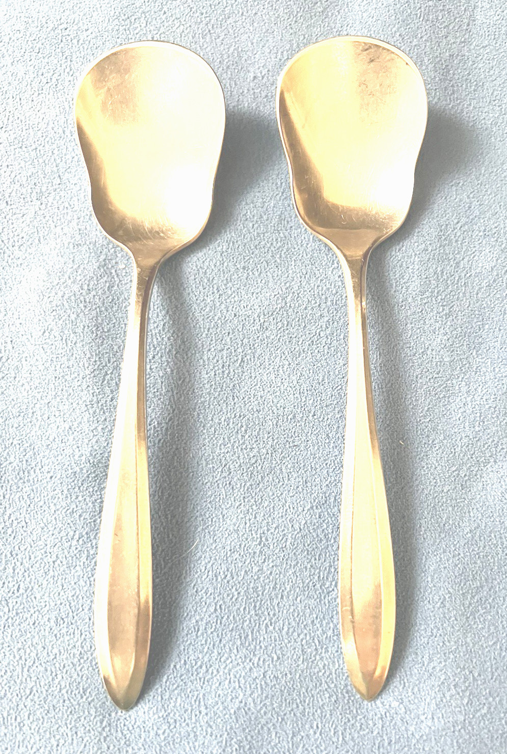 2 Oneida Community Silverplate Patrician Ice Cream Spoons 5 3/8″ No Mono. 1914