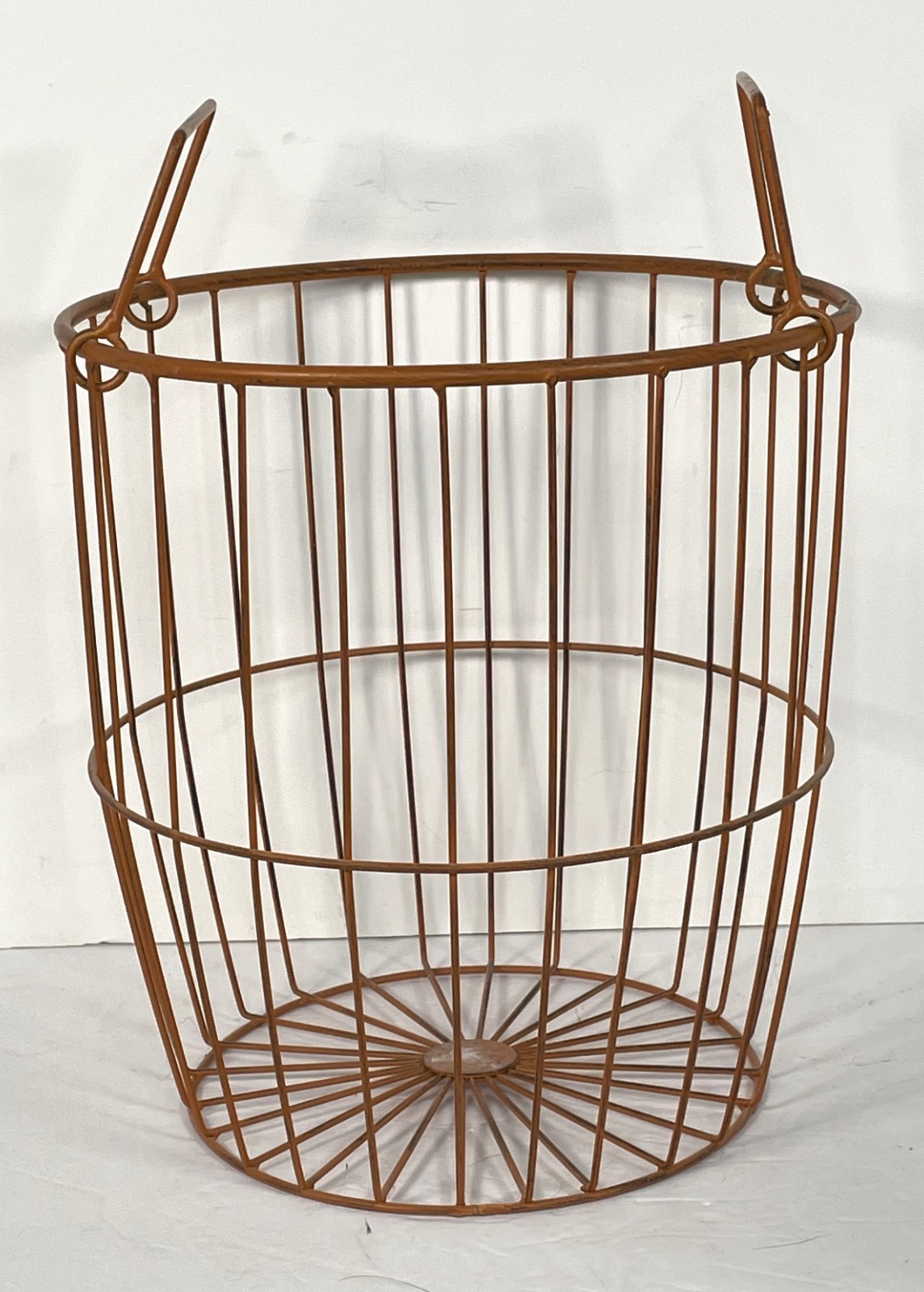 3 Nesting Round Wire Mesh Baskets Folding Handles Metal Fruit Veggie Egg Crate