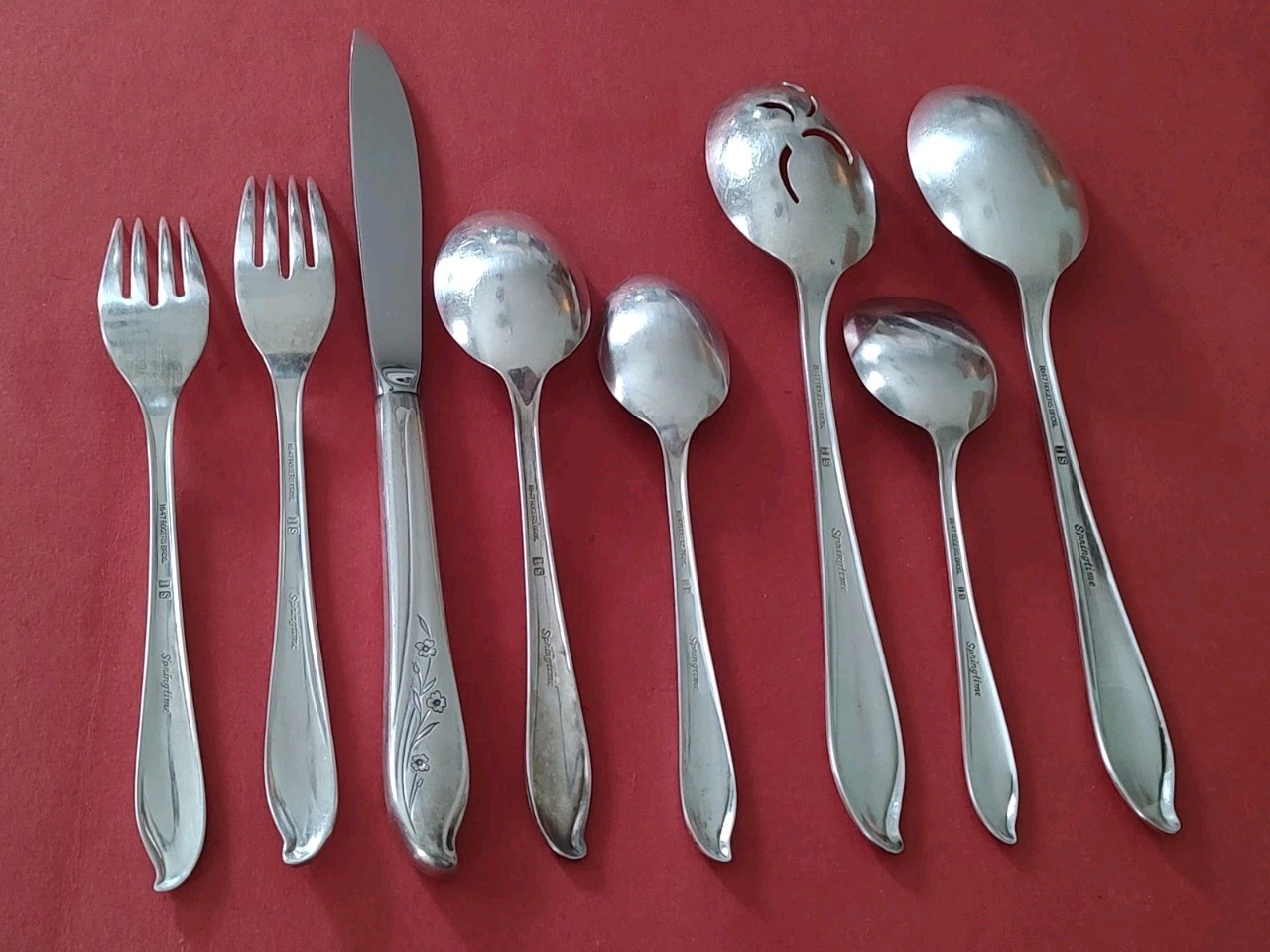34pc 1847 Rogers Bros SPRINGTIME Silverplate Spoons Dinner Salad Forks Knives IS