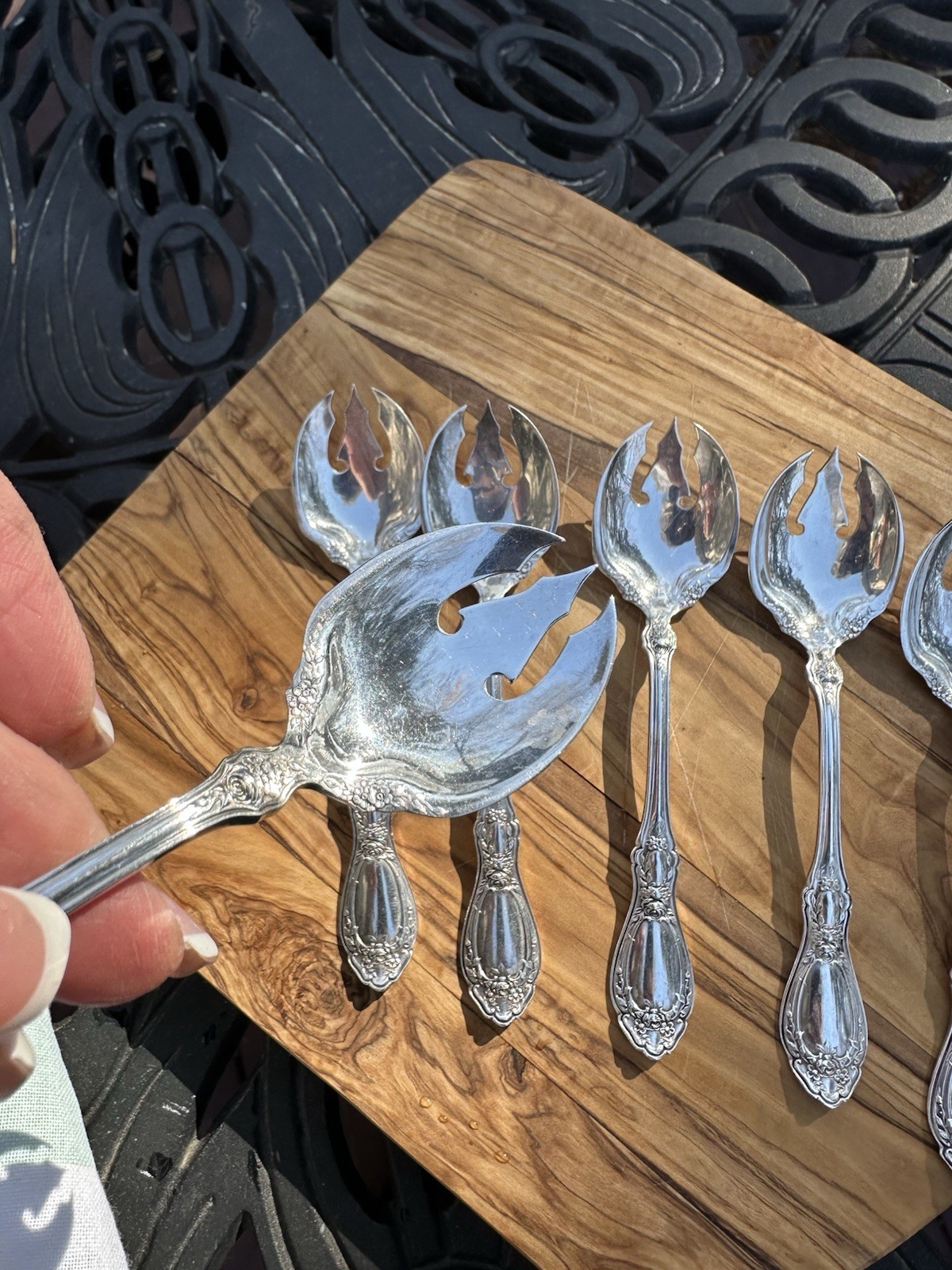 1847 Rogers “Sharon” Silverplate Ice Cream Fork Set – Flatware Lot of 6 -BUY NOW