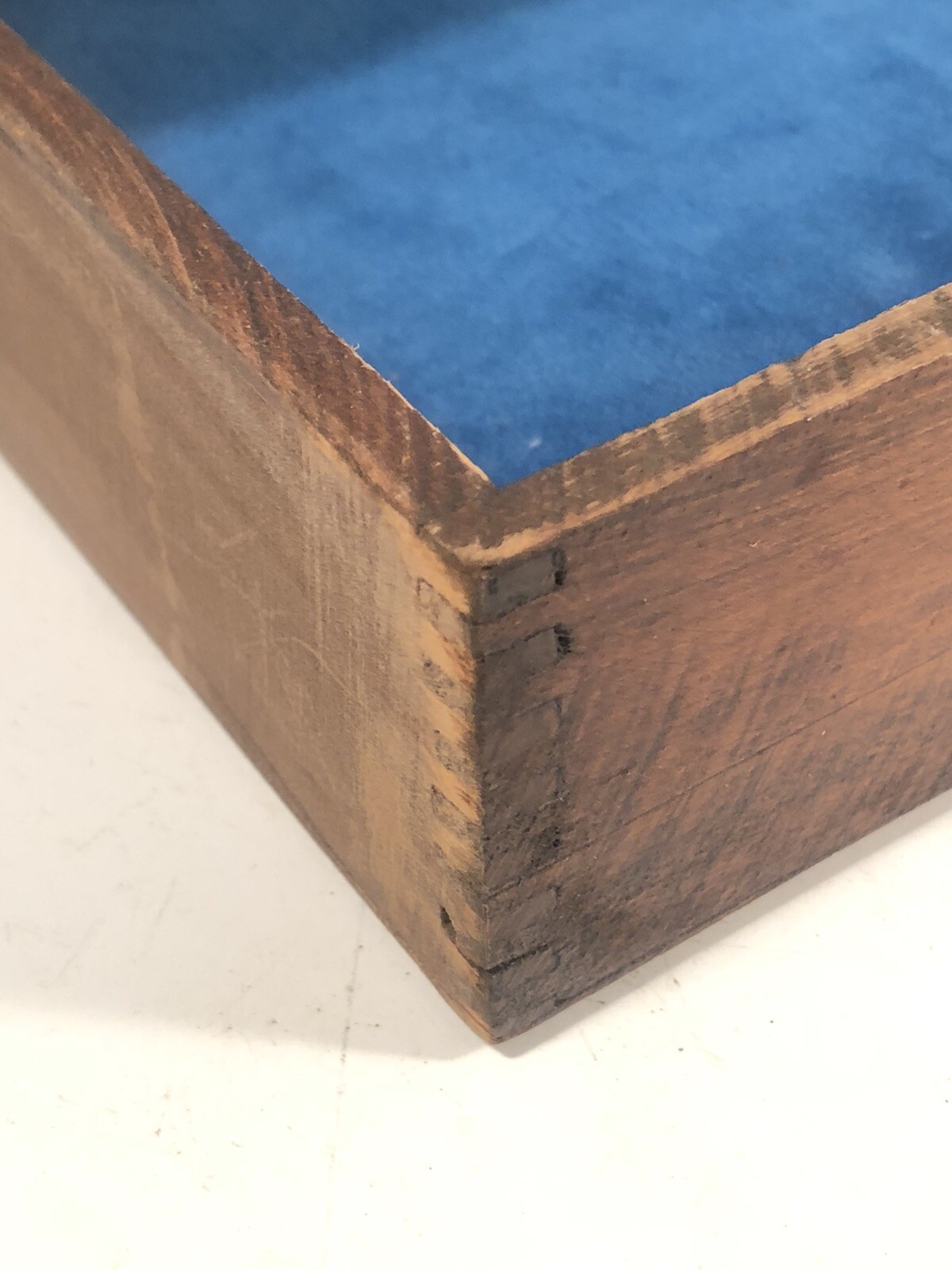 Antique Primitive Solid Wood Storage Box Writing Dovetail Corners Lid Display