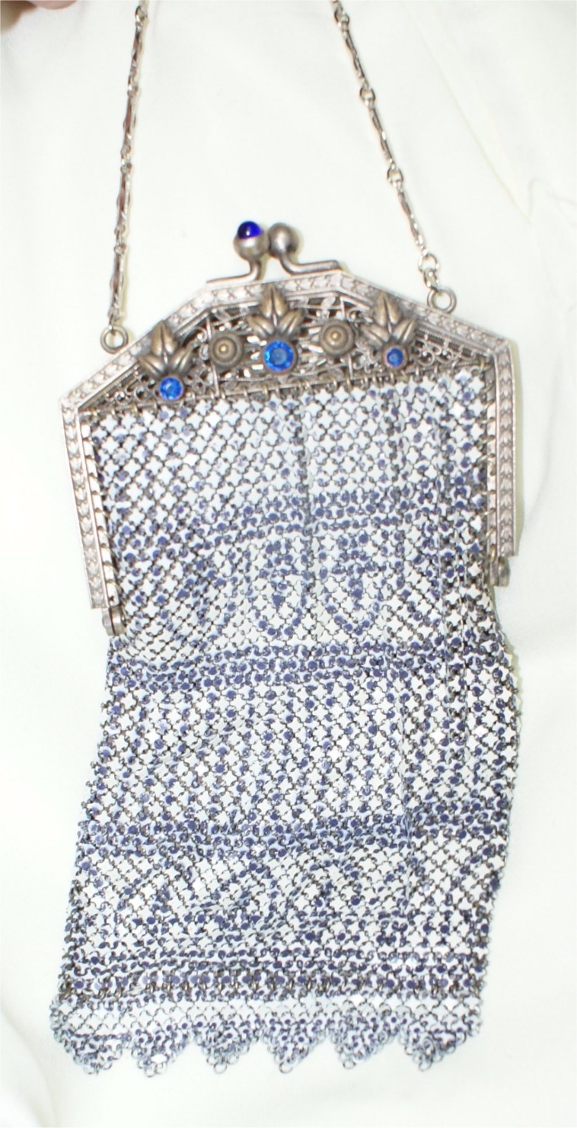 ART DECO FLORAL ORNATE RHINESTONE MESH PURSE 1920S ERA… IN GOOD SHAPE