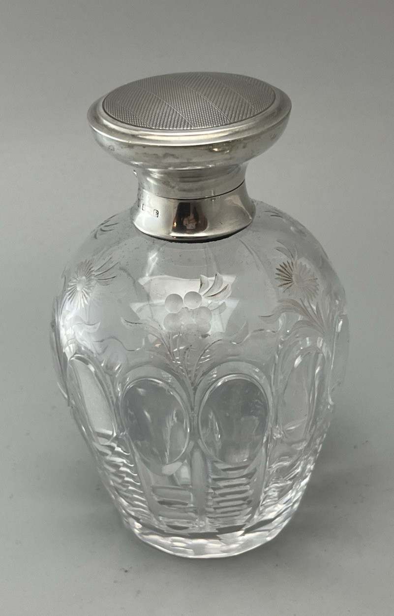 Art DEco Silver & Cut Glass Scent Bottle William Neale Birmingham 1930 GLZX