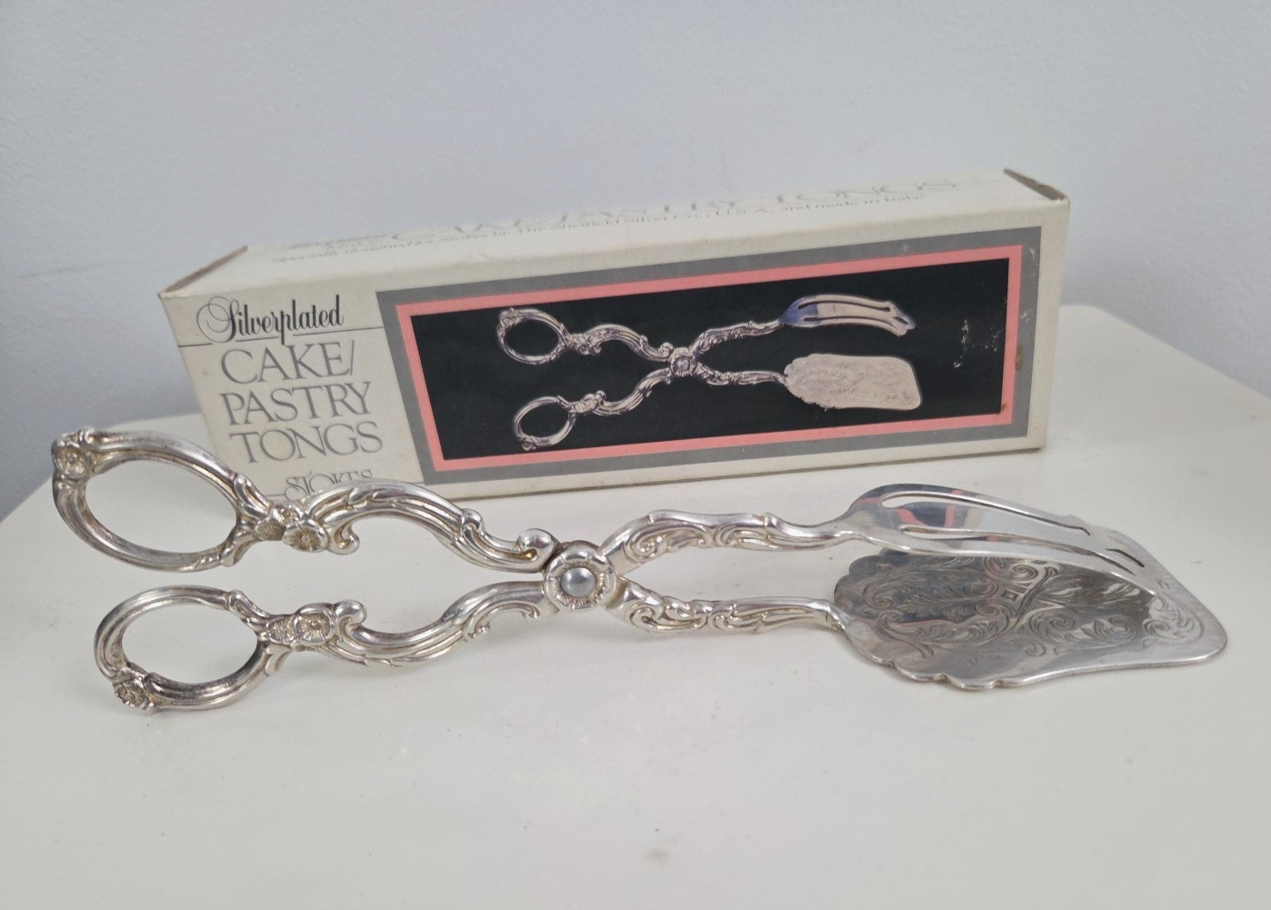 Ornate Vintage Stokes Sheffield Silverplated Kings Scissor Cake/Pastry Tongs