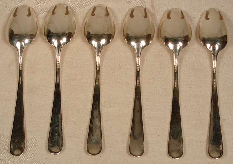 OLD MARYLAND ENGRAVED S KIRK & SON STERLING SILVER 6 ICE CREAM FORKS 1936