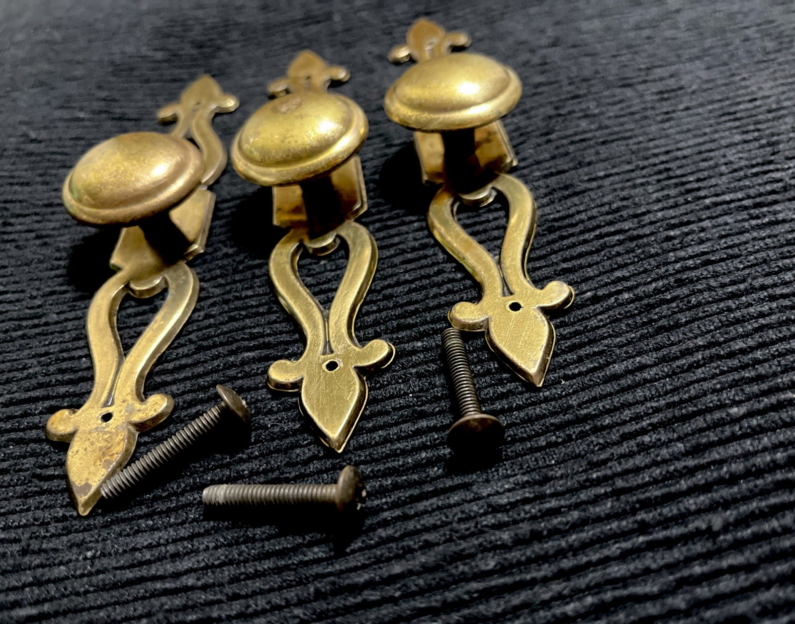⭐️ LOT OF 3 Vintage KBC Keeler 6” LONG 2 PIECE SINGLE SCREW DRAWER PULLS ⭐️BRASS
