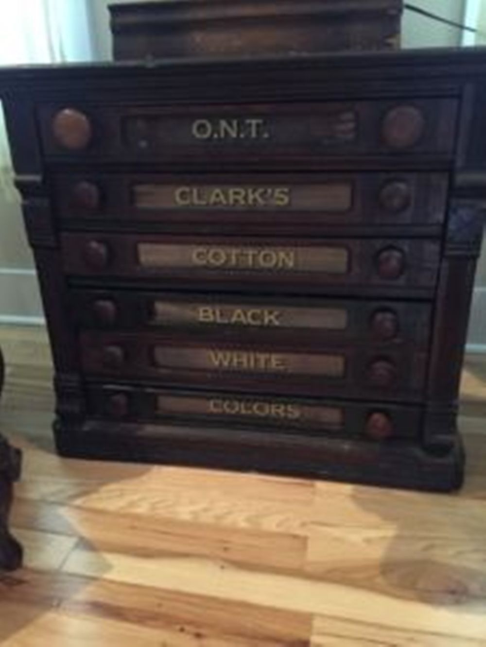 CLARK’S SPOOL CABINET 6 PIECE SET / GOLD LETTERS with BLACK SHADOW.