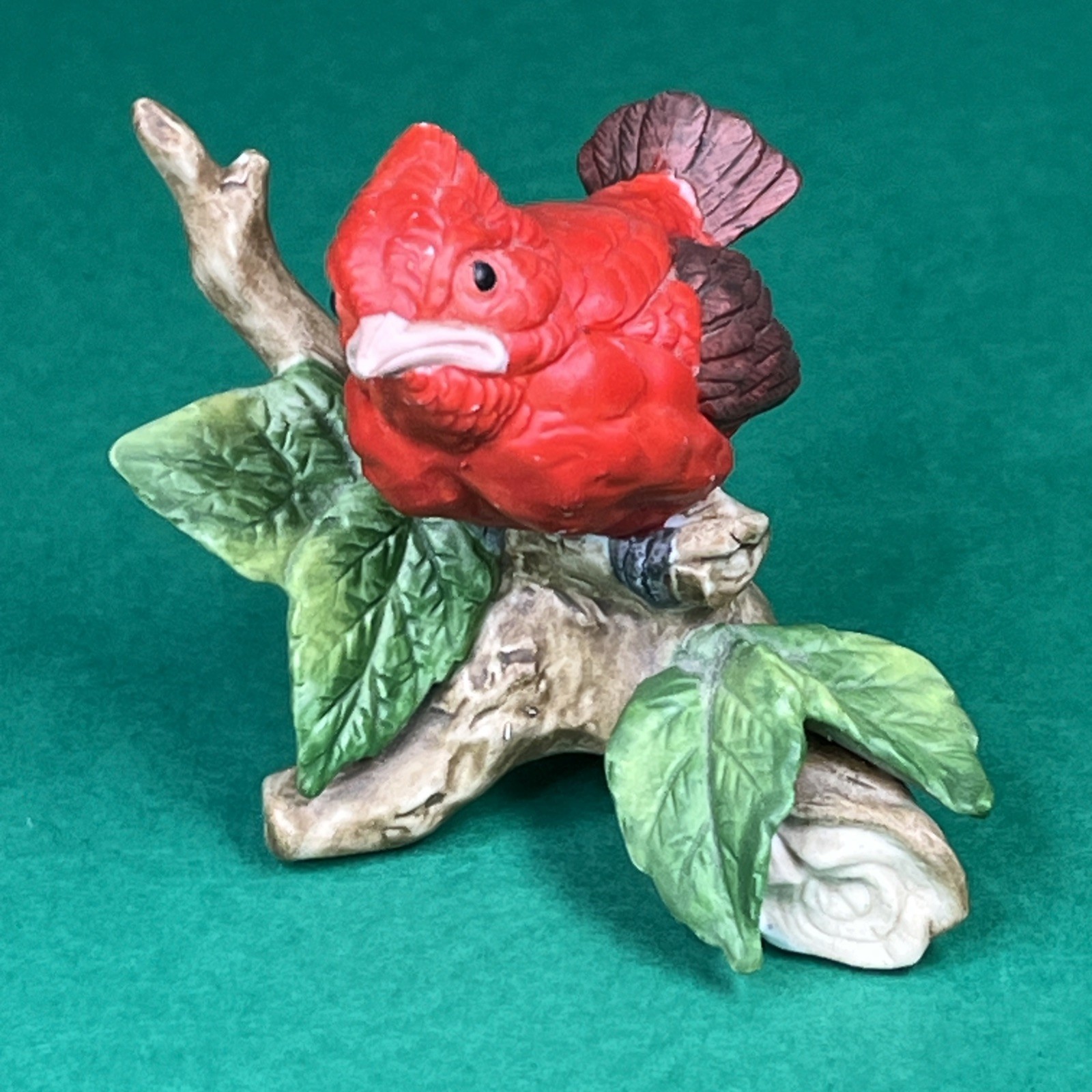 Cardinal Bird Figurine Porcelain 2.6 Inch Tall 03305 by Lefton Made in Tiawan