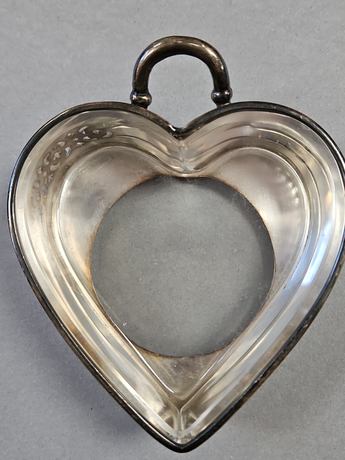 ANTIQUE Mermod Jaccard Co St Louis Quadruple Silver Plate Glass Heart Trinket