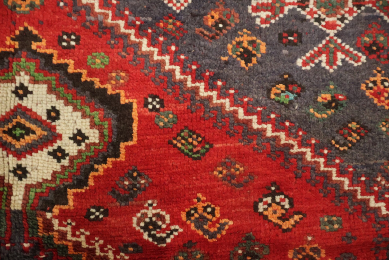 Traditional Red Area Rug 5×8 Handmade Wool Geometric Vintage for Any Room