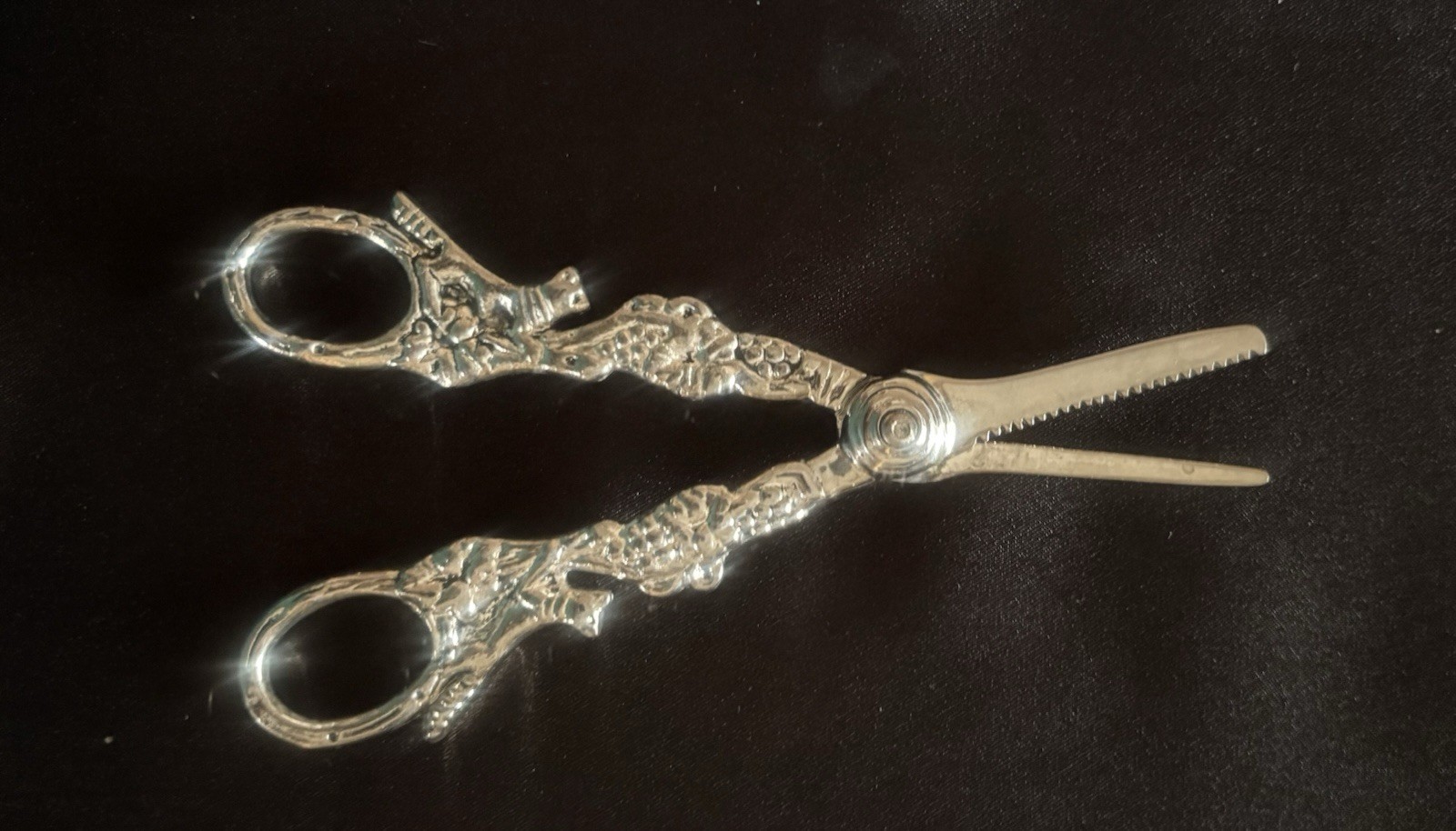 Vintage Silver Plated Grape Shears With Ornate Handles Vine And Fox Motif