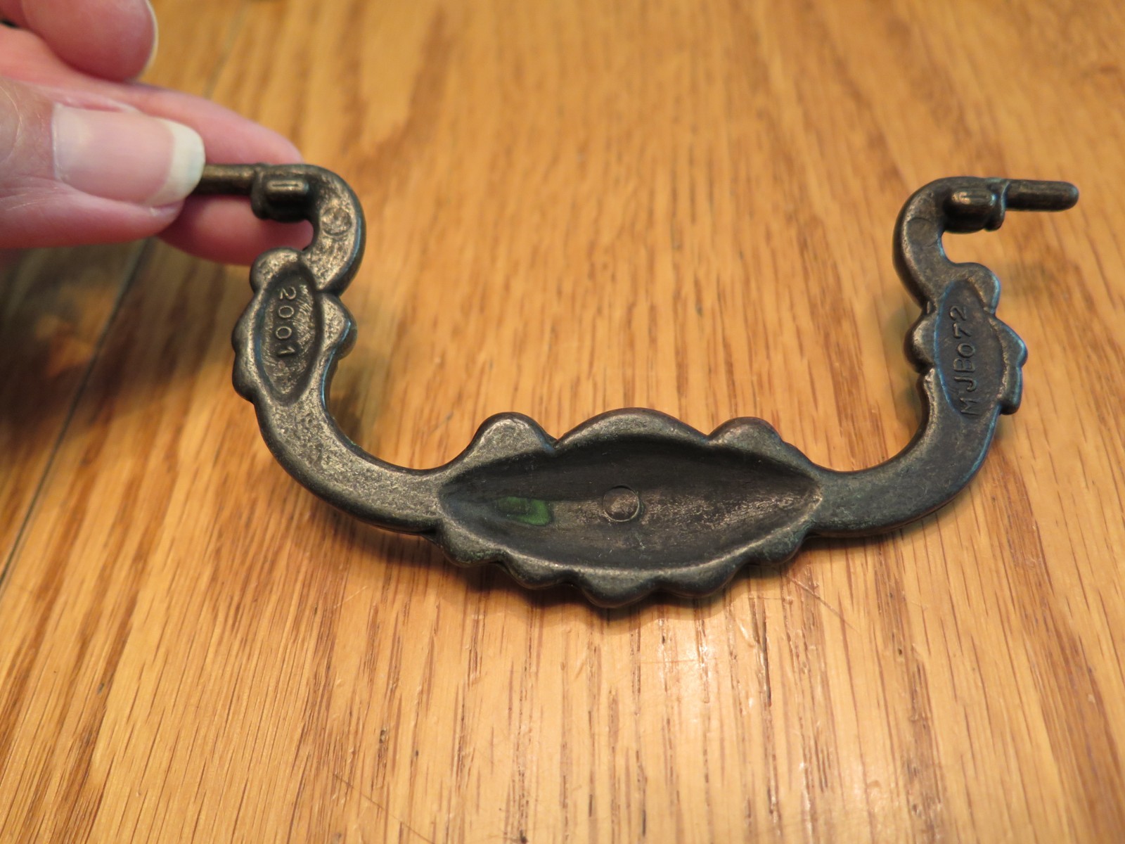 Brass/Dark Tone Drawer Pulls Drop Pulls – Set of 4