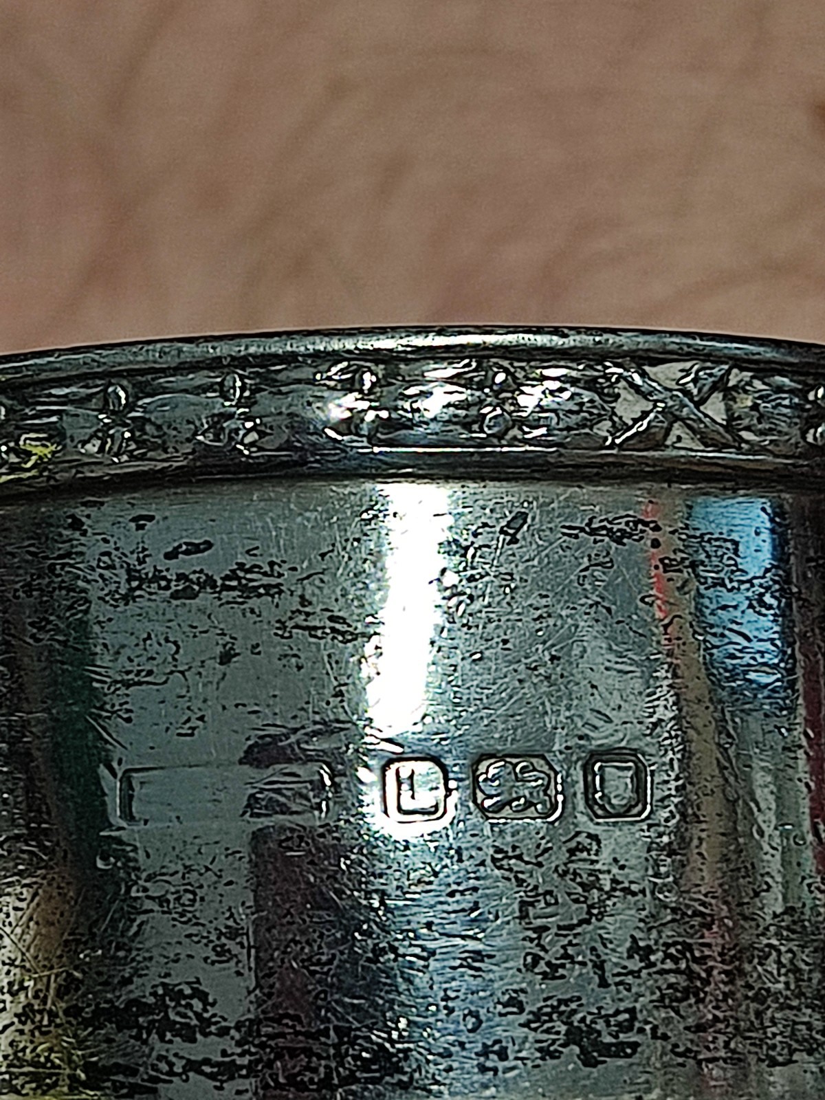 Sterling Silver Napkin Ring – London Hallmark – 35 Grams