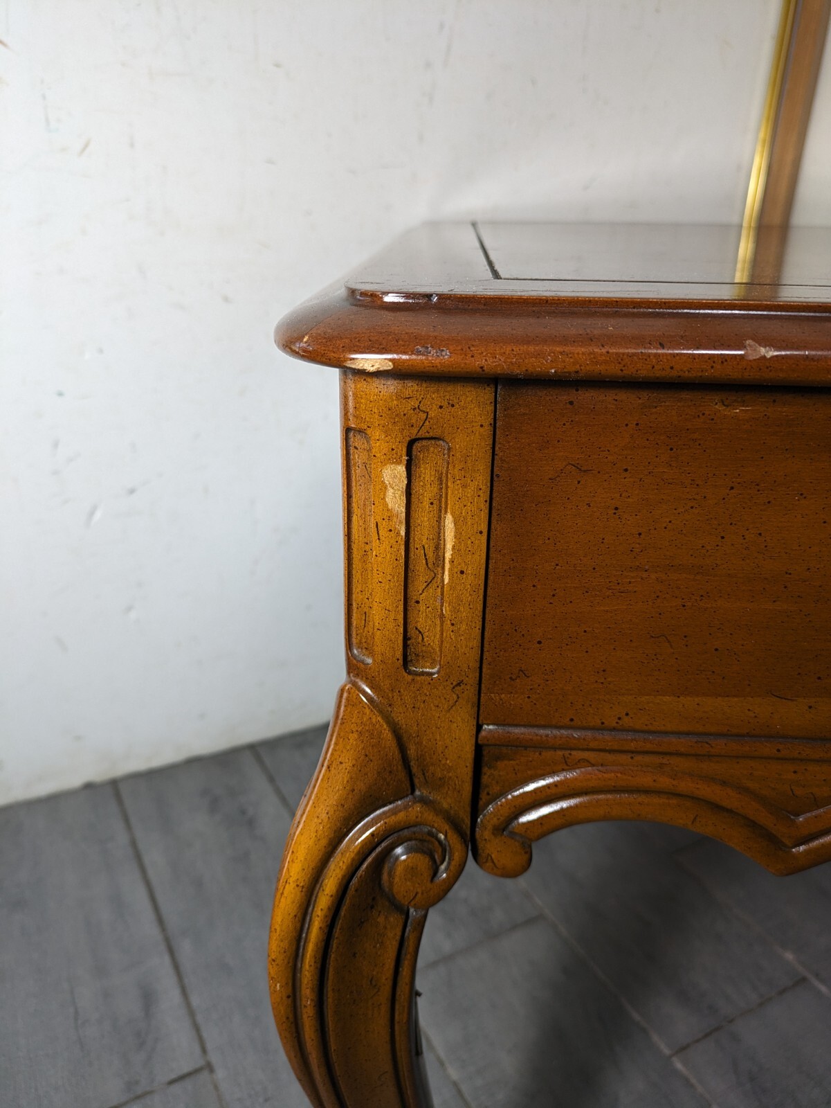 Vintage Weiman Rockwood French Country Provincial Louis XV Cherry End Table A