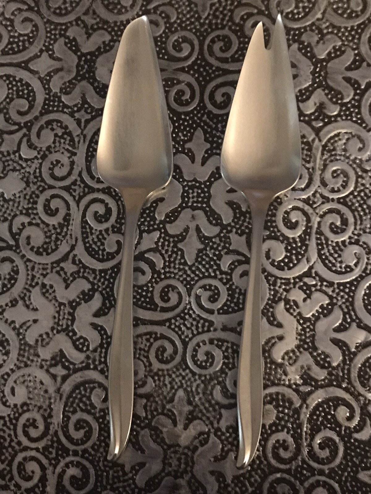 International Silver INS4 Serving Cheese Pick & Serving Cheese Knife 6 5/8″ each