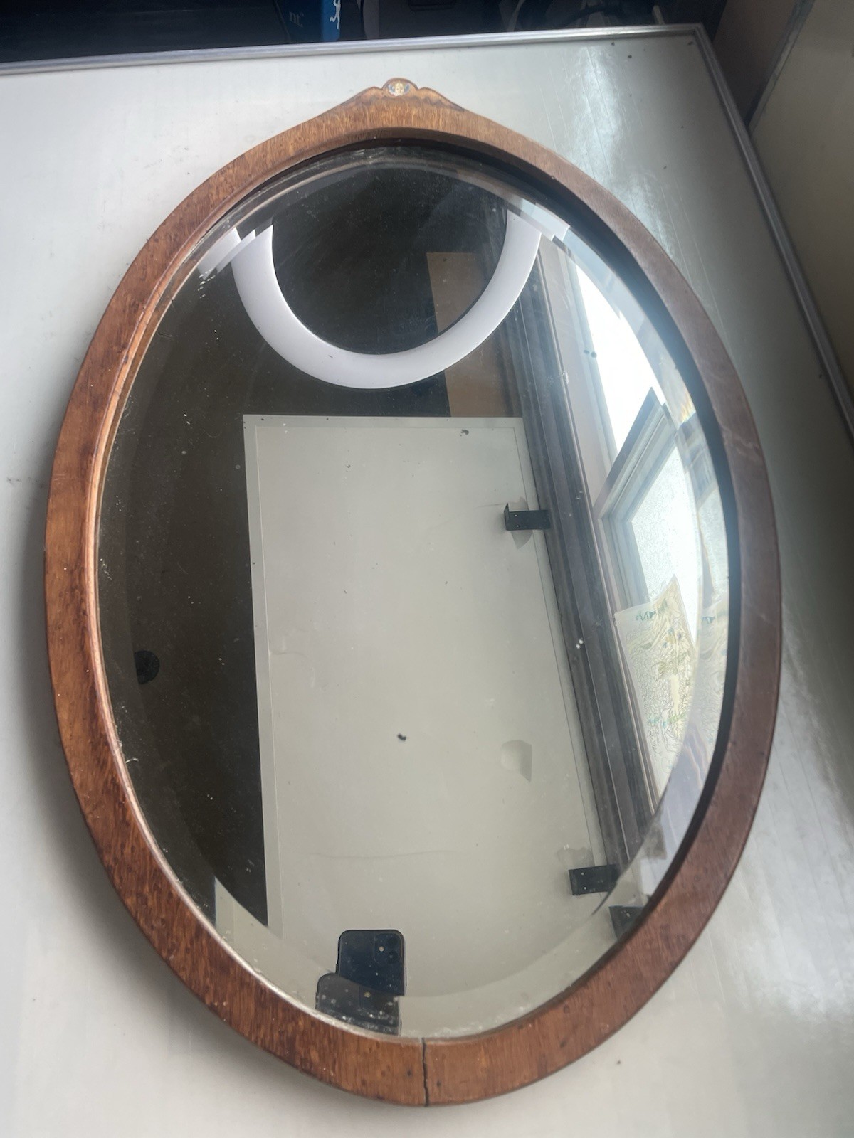 ANTIQUE VTG OAK FRAMED OVAL BEVELED MIRROR ~ 27″ x 18 x 2