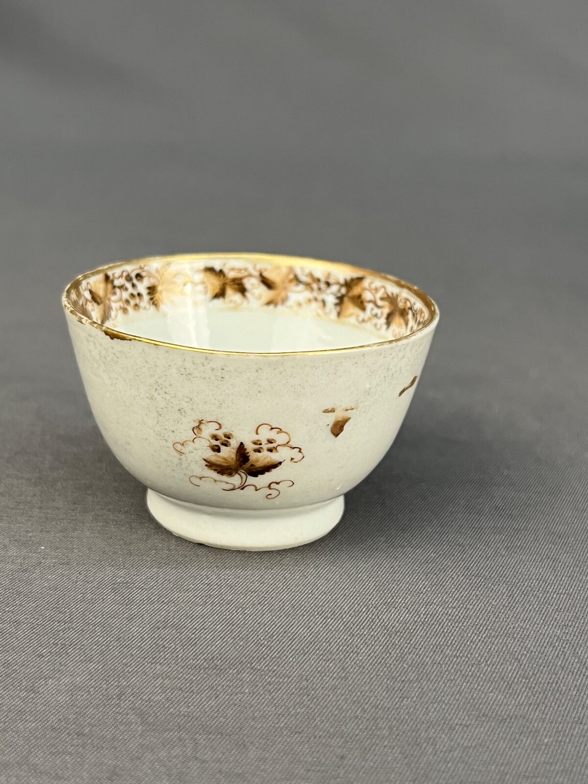 18 pc Chinese Export Porcelain Partial Tea Set Sepia Ivy w/Mono 18th Century