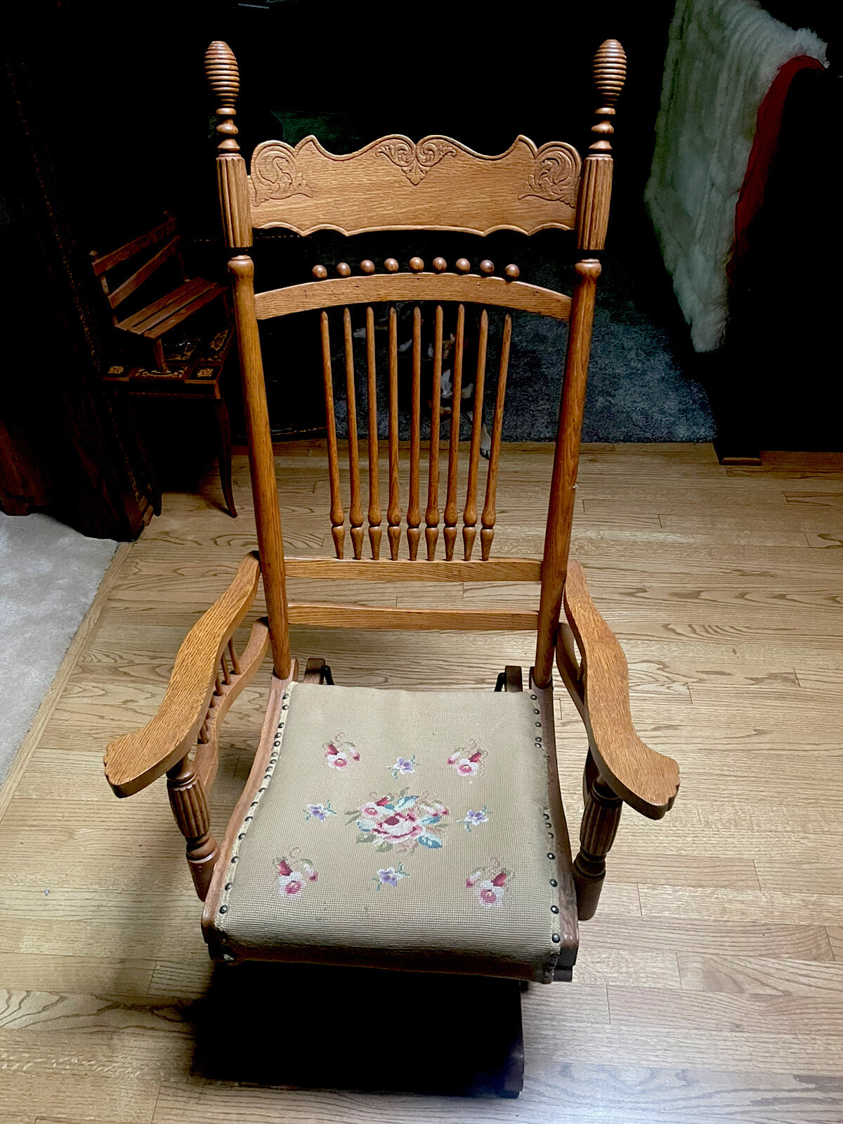 Antique Oak Wood with Embroidered Seat with Head to Head nail edge Glider Rocker