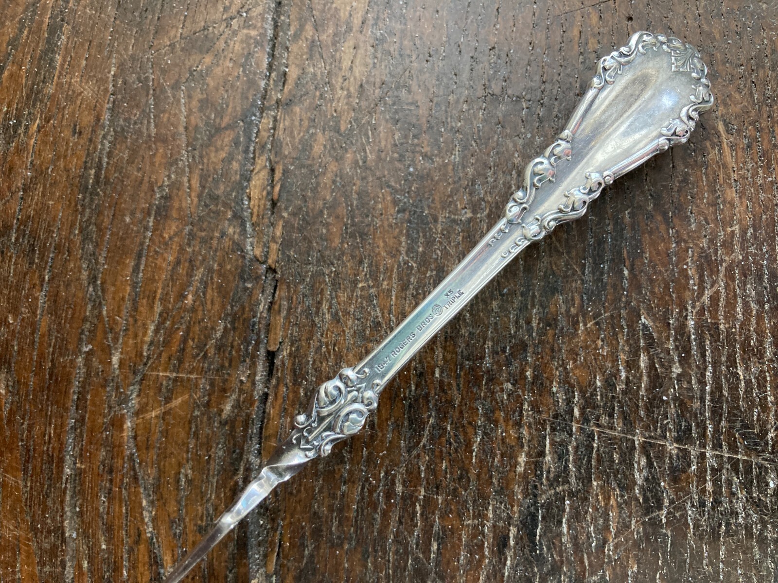 Antique Silverplate 1847 ROGERS BERKSHIRE 1899 Master Butter Knife No Mono