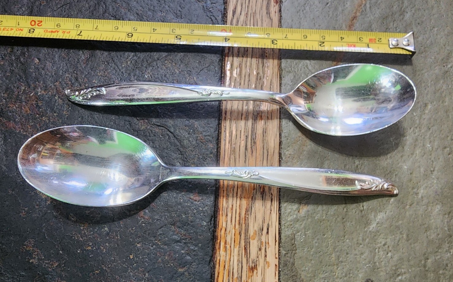 ✅ LOT OF 2 MID CENTURY c1958 WOODSONG SILVERPLATED PLACE/ OVAL SOUP🥣 SPOONS