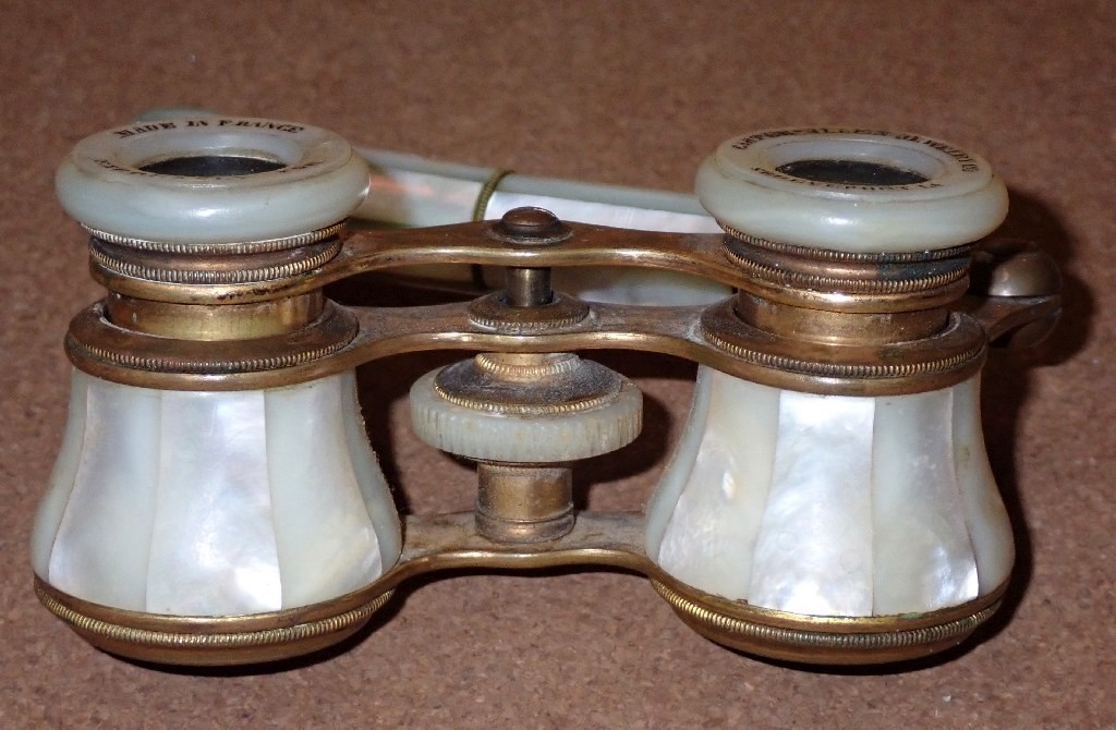Antique Mother of Pearl Opera Glasses, Carter-Allen Jewelry Co. L.S.W. 1909