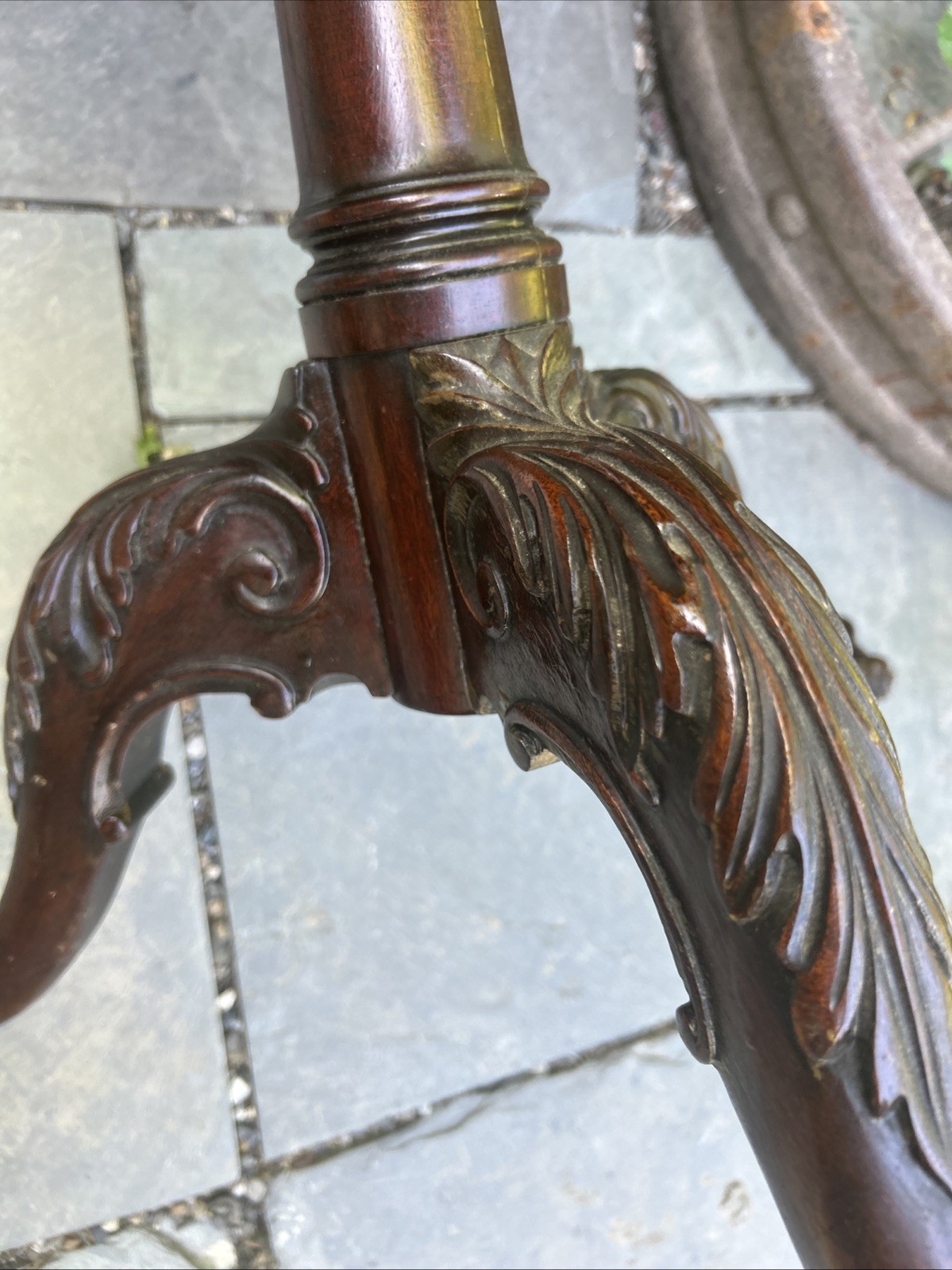 Antique Piecrust Table Eagle Clay Ball Feet Fine Arts Furniture Original Tag 23”