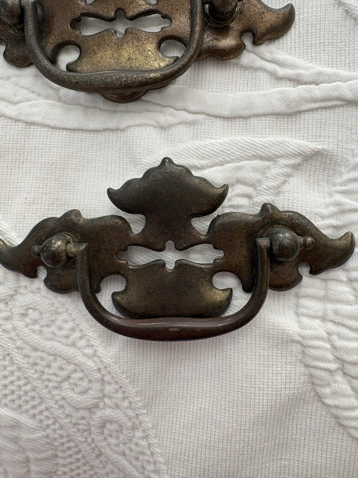 Vintage Batwing Drop Bail Drawer Pulls Patina 4.25” Width 2.5″ Centers Lot Of 10