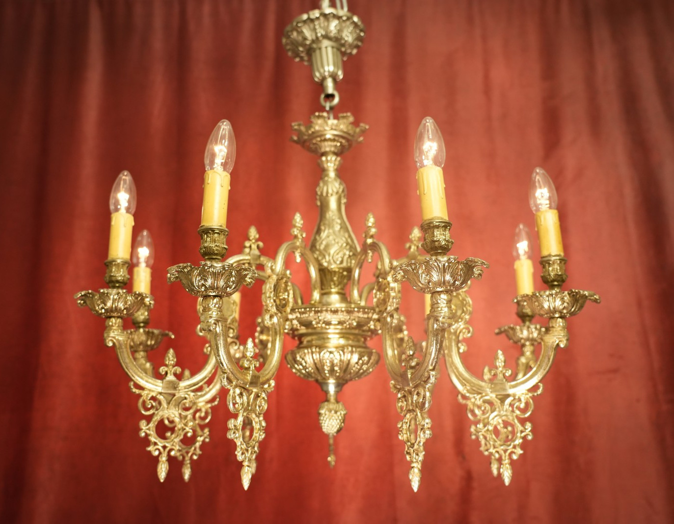 CHANDELIER BRIGHT BRASS ANTIQUE LARGE LAMP 8 LIGHTS HEAVY but FILIGREE Ø 30″