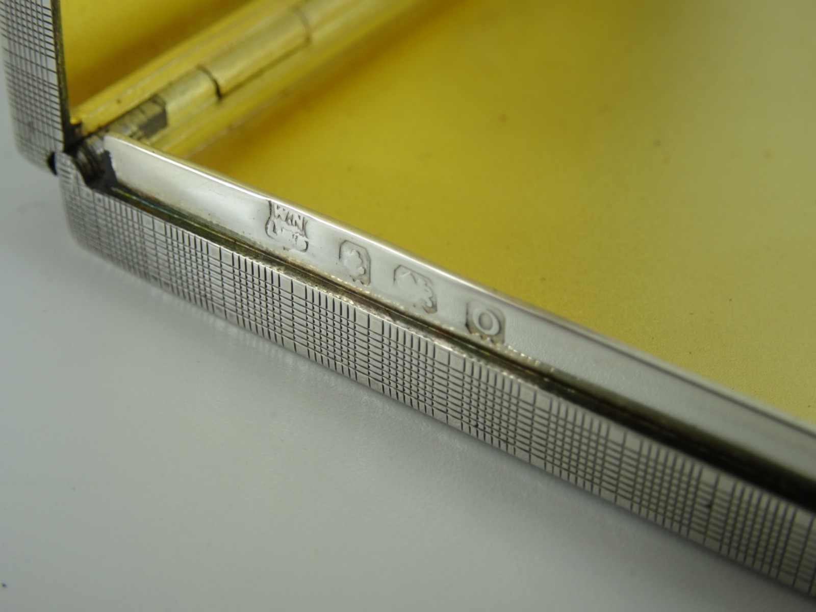 SOLID STERLING SILVER SPLENDID GEORGE VI CIGARETTE CASE BIRMINGHAM 1938 113G