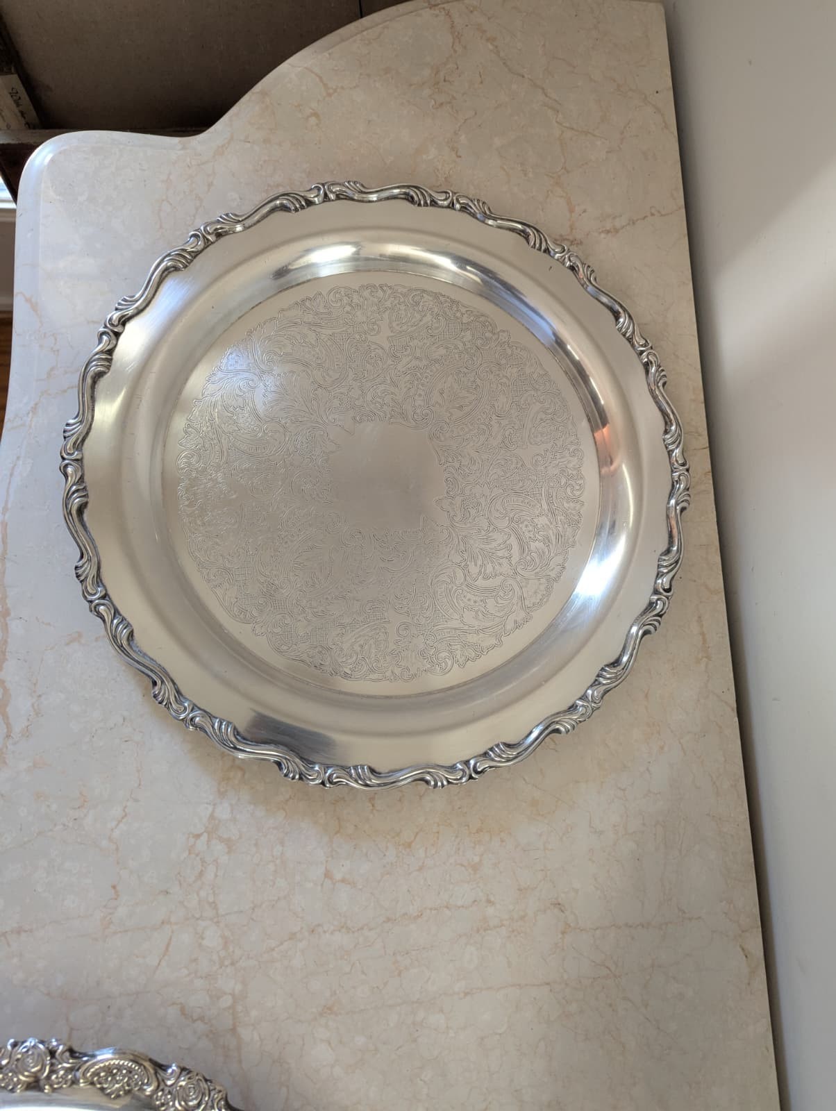 OL Oneida Silver Platter With The Two Lions Mark 15”