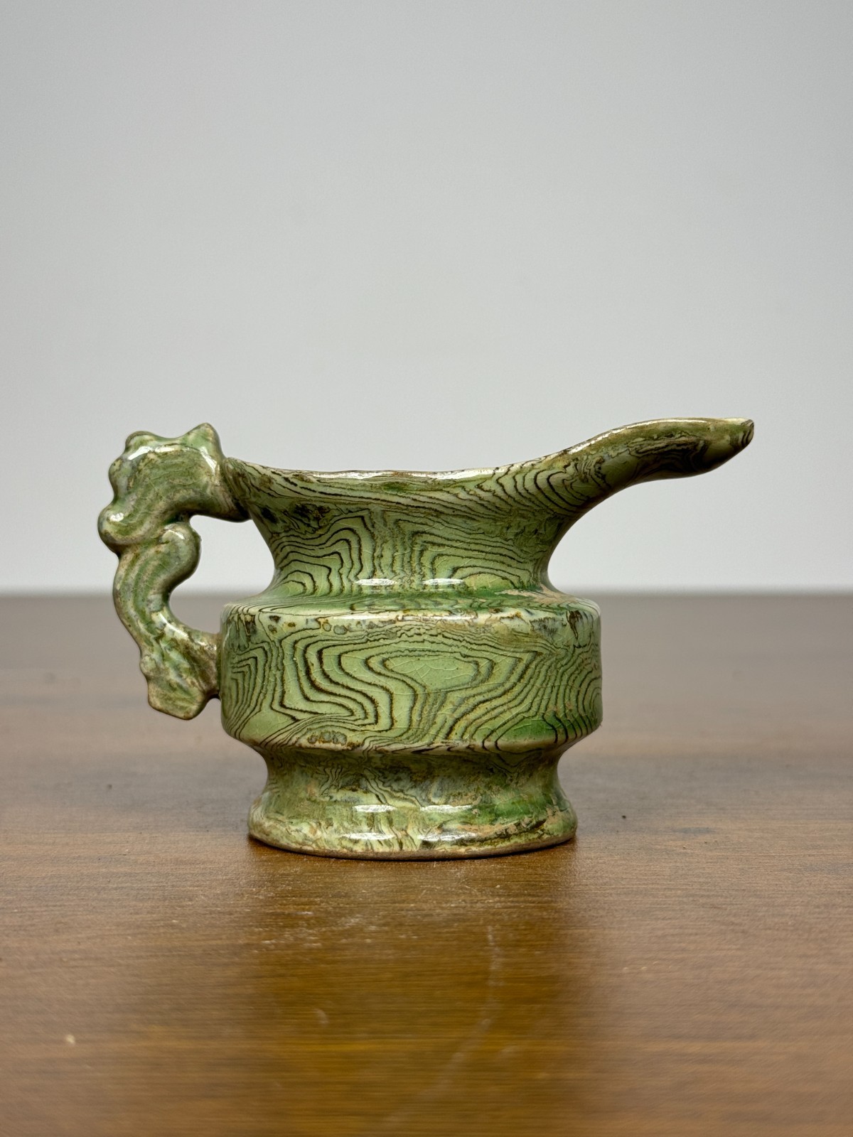 Dangyangyu twisted body porcelain from the Song Dynasty in China (960-1279)