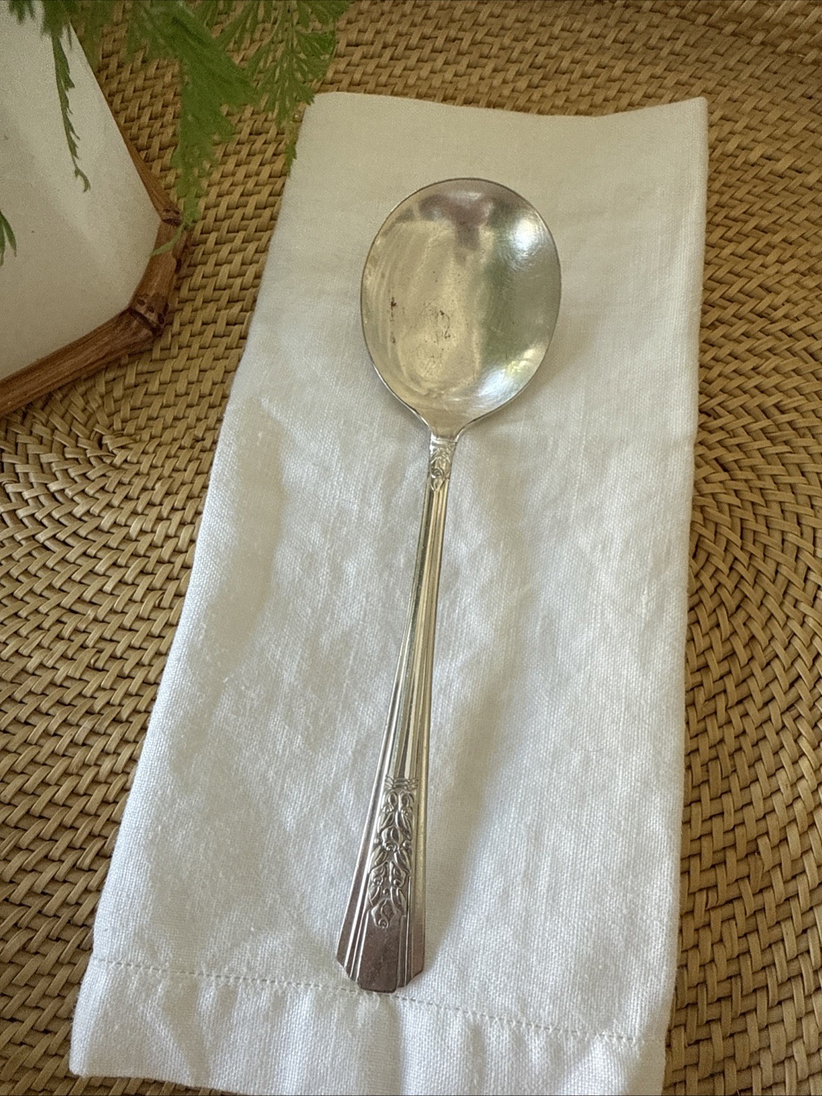 Wm A ROGERS ONEIDA A1 Plus Silver Plate Rosalie Round Soup Spoon
