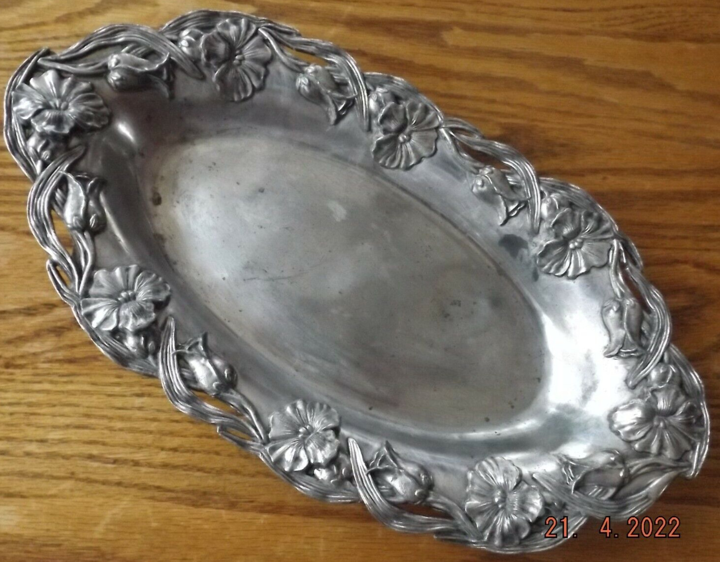 Old WILLIAM ROGERS 504 Quadruple New York NY Silver Plate Floral Oval Plate Dish