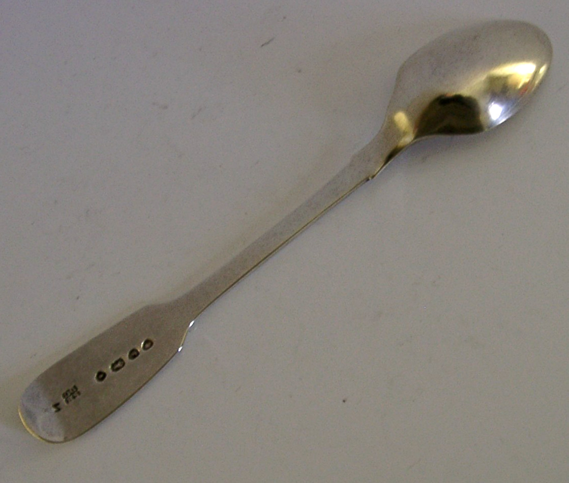 VICTORIAN STERLING SILVER BROWN FAMILY CRESTED EGG SPOON 1844 ANTIQUE