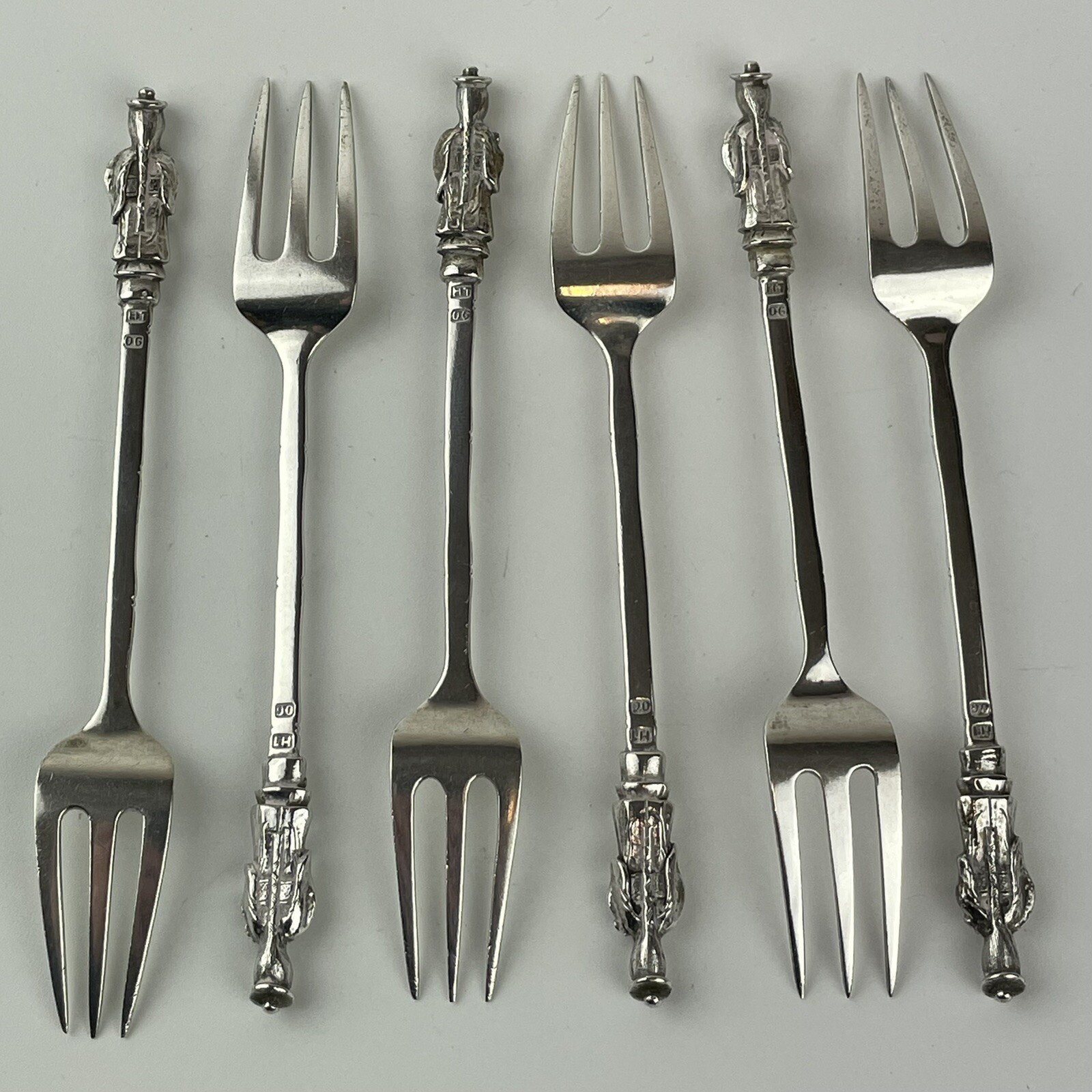 Antique Chinese Export Solid Silver 13.2cm Forks Bamboo & Figures Luen Hing