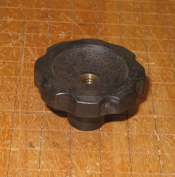 VINTAGE HARD RUBBER MOLDED KNOB WITH 5/16″ STANDARD BRASS THREADS – 1-3/4″ d