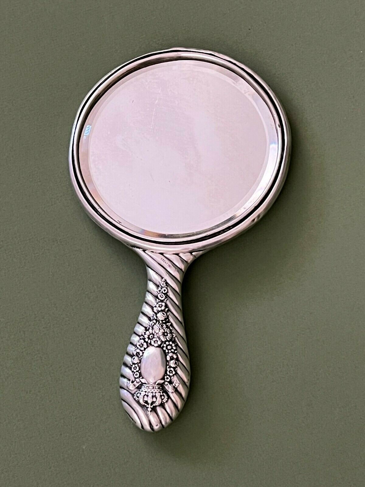 ATQ E.& J. Bass Signed Sterling Silver Ribbed Repousse Crown Flower Hand Mirror