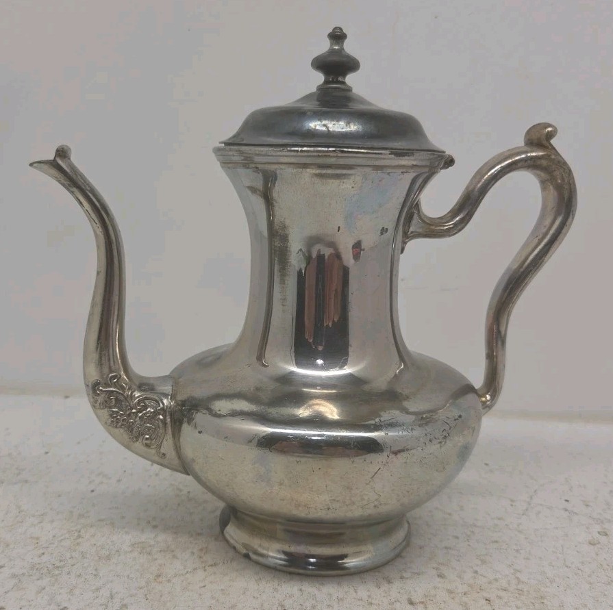Vintage FB Rogers Silver Plate Hinged Lidded Coffee/Tea Pot 1210