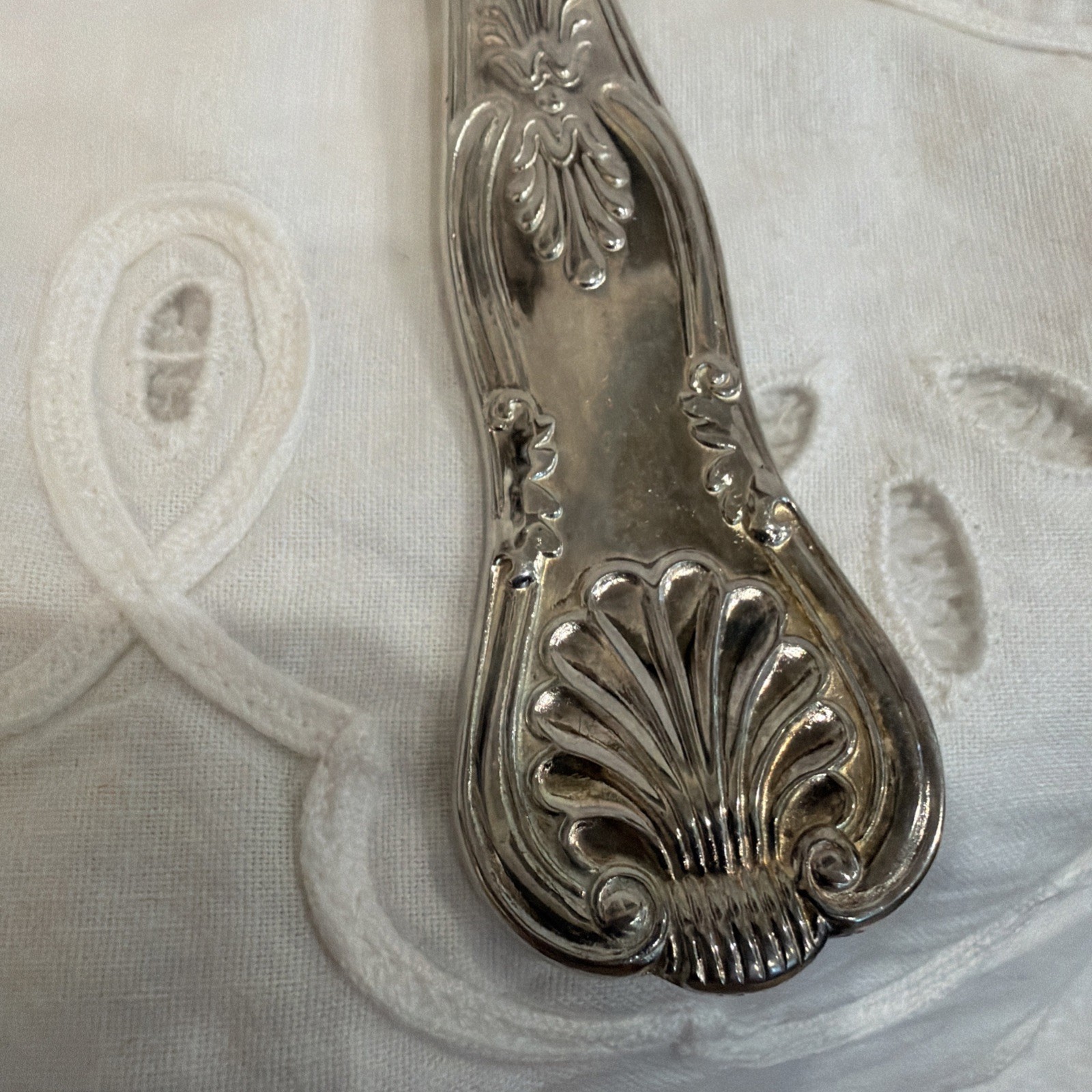 Vintage 11″ Sheffield Silver Co Silver Plate “Kings” Pattern Pasta Server Spoon