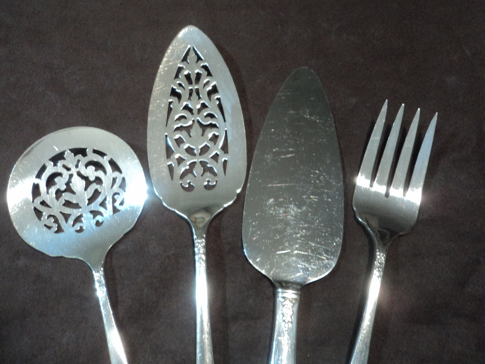 Silverplate Flatware Lot of 4 Hostess Servers Oneida Prestige Distinction