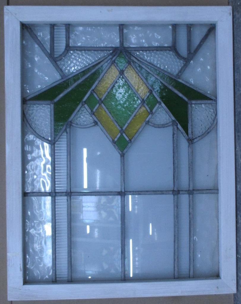 LARGE OLD ENGLISH LEADED STAINED GLASS WINDOW GEOMETRIC DIAMOND 28″ x 22″