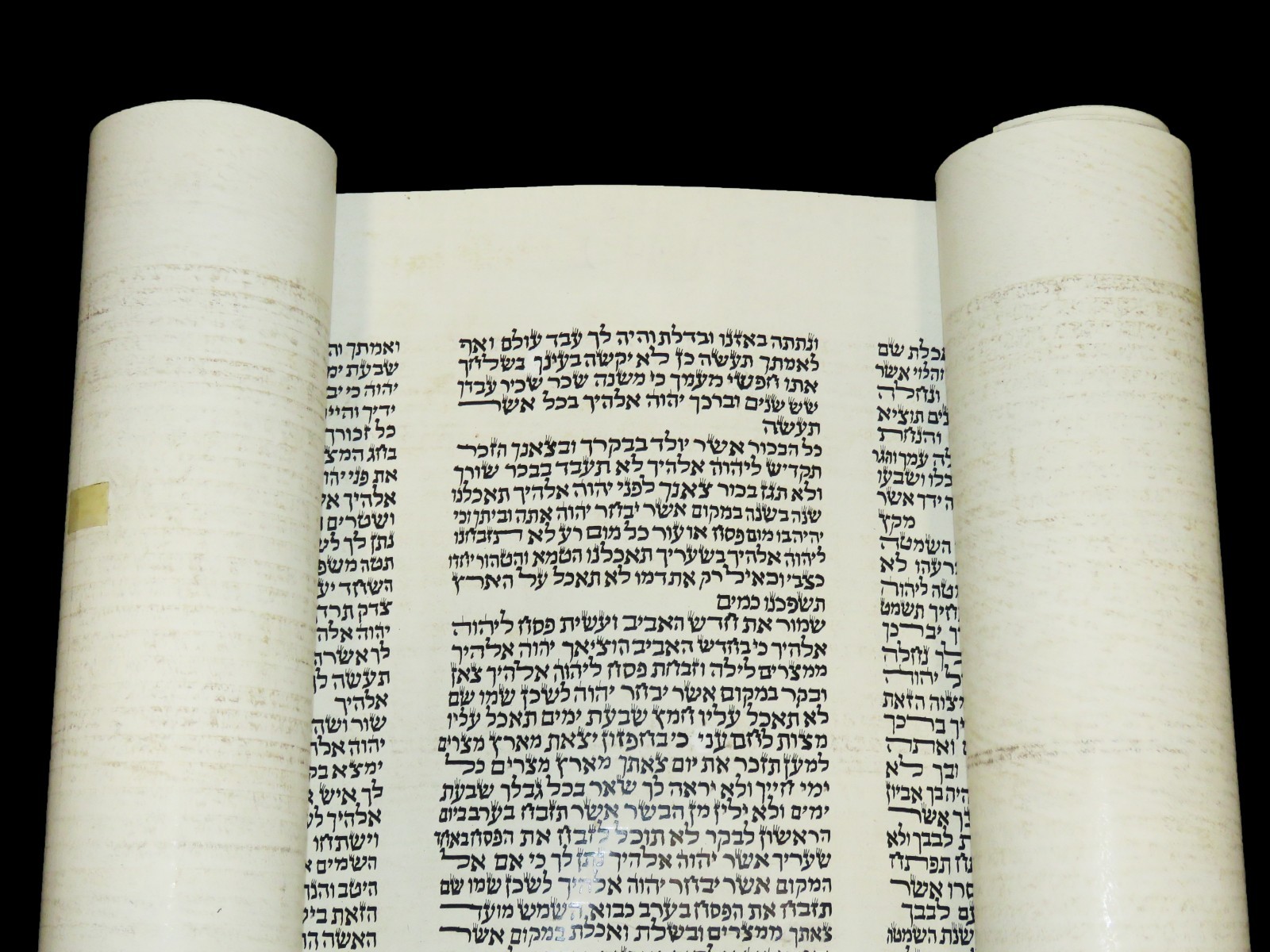 Authentic Handwritten Torah Scroll Book of Deuteronomy Parchment Israel 1980s