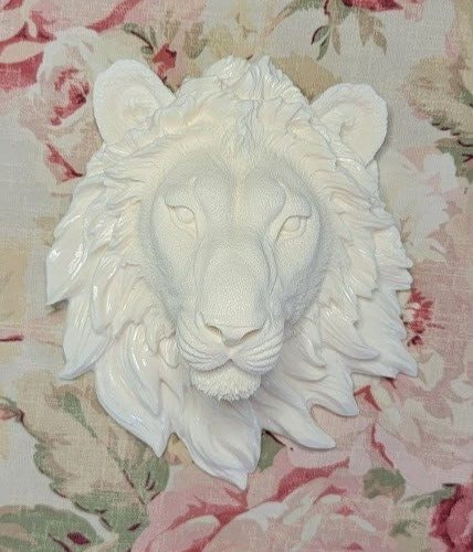 New! Lionel- XL Lion Head Architectural Pediment