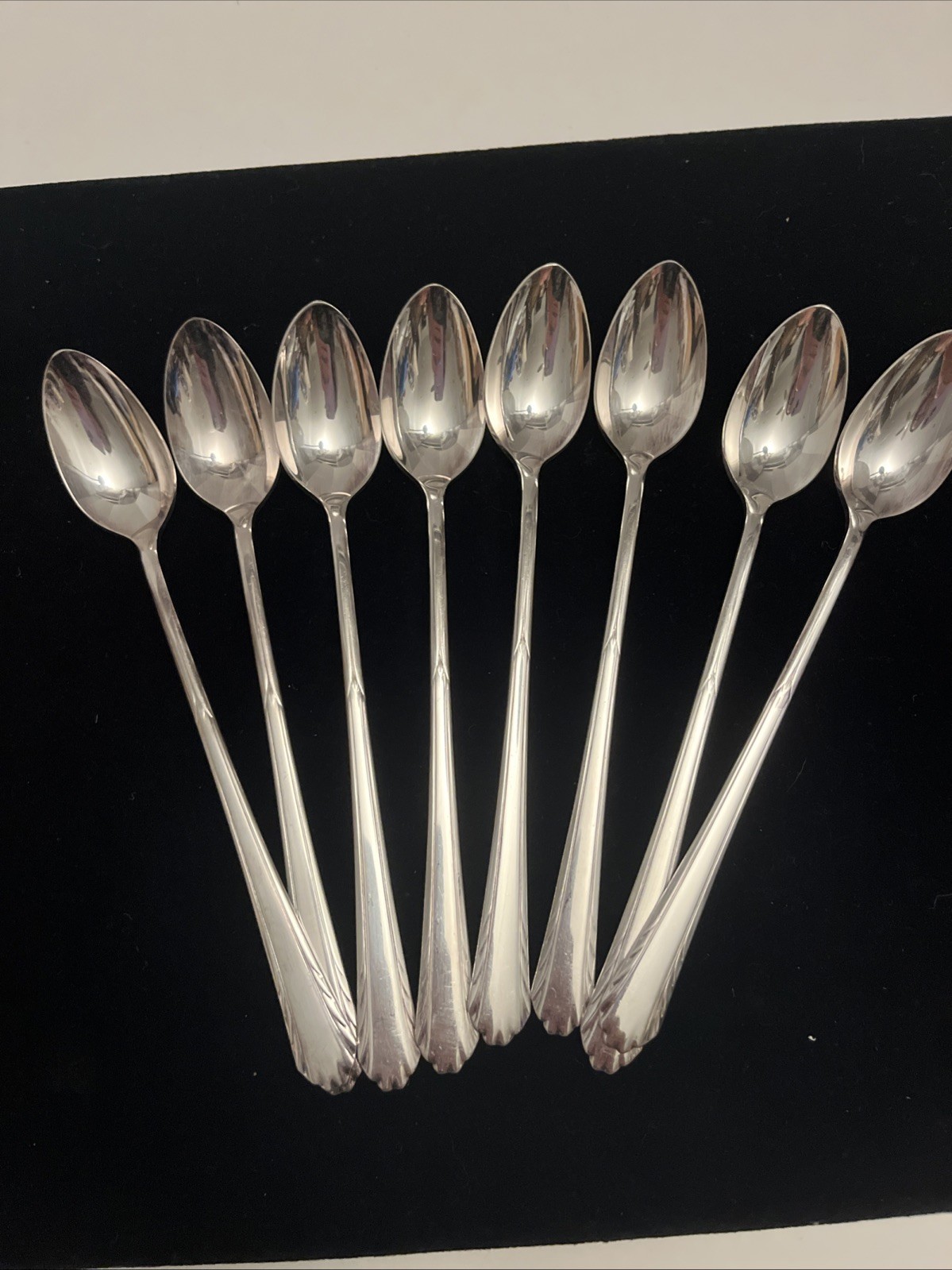 VTG NTS16 (Silverplate) by National Silver Co 68 Pieces Flatware. Certificate