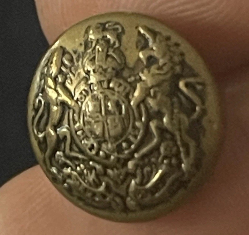 Royal Coat of Arms of the United Kingdom Button British WW1 Lion Unicorn Antique