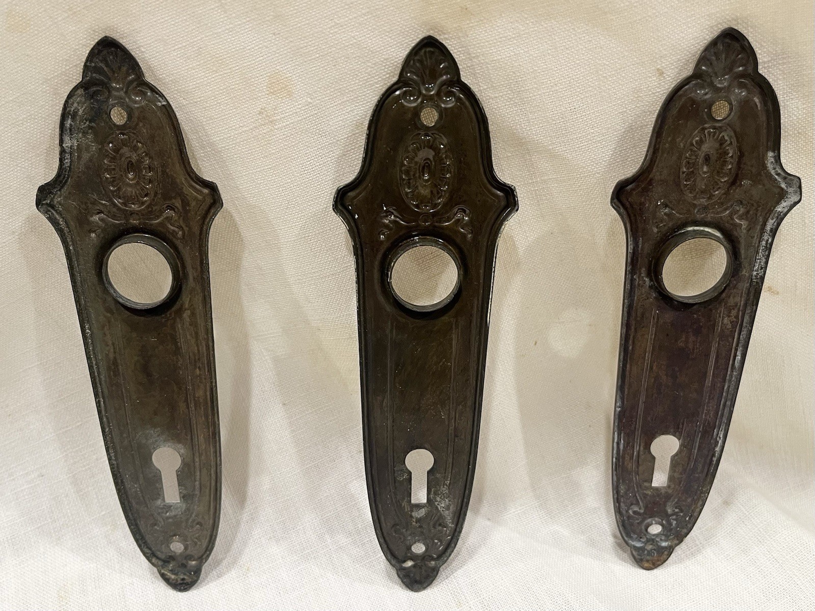 Bronze/Brass Antique Art Deco Nouveau Keyhole Knob Escutcheon C-5 LOT OF 3
