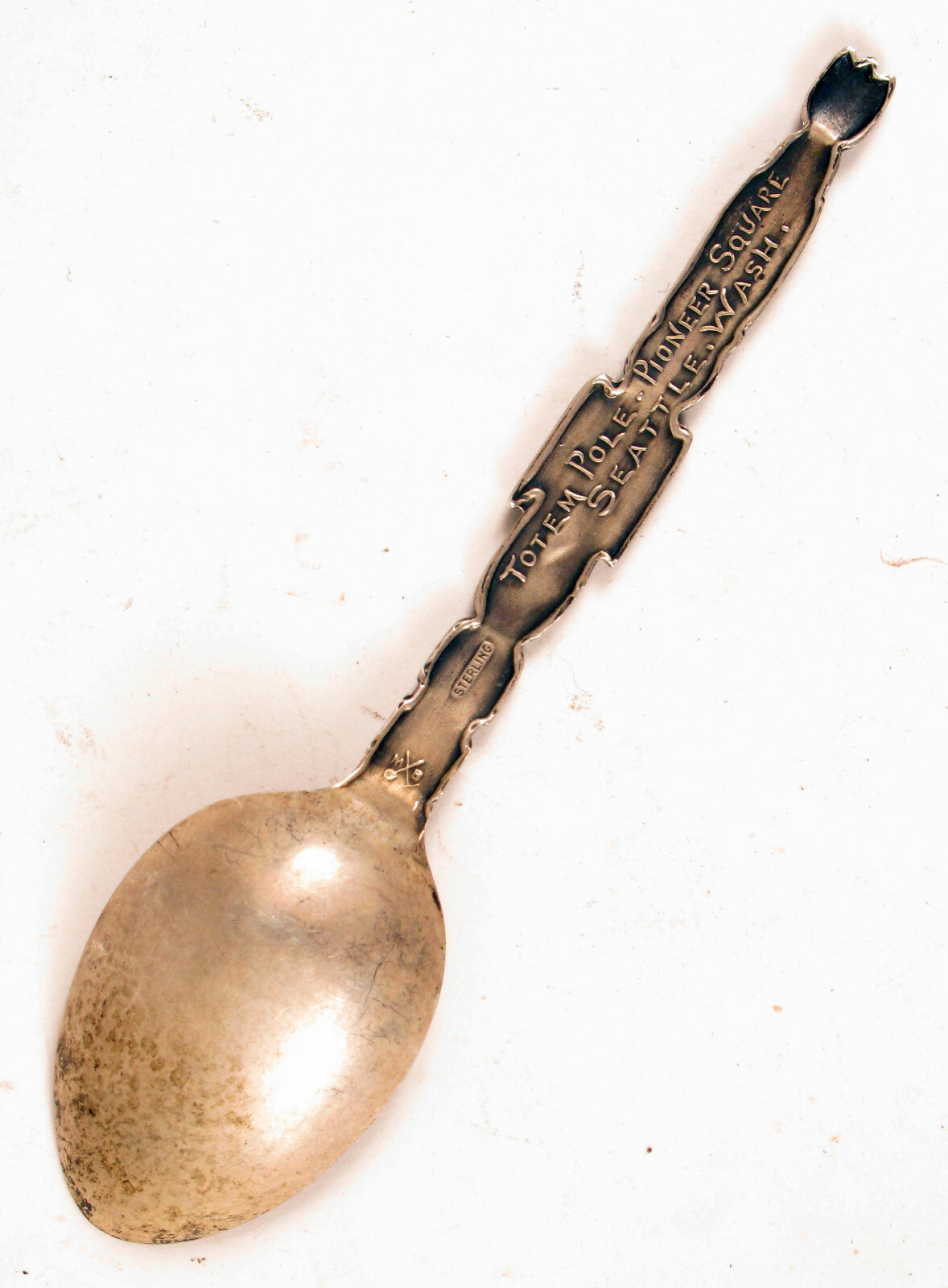 STERLING SILVER SPOON TOTEM POLE SQUARE SEATTLE WASINGTON NATIVE AMERICAN RARE !