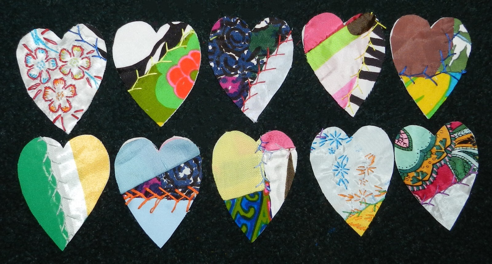 10 PRIMITIVE ANTIQUE VINTAGE CUTTER CRAZY QUILT FAT HEARTS CRAFTS CQ23-64